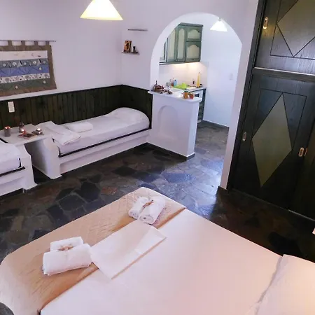 Arokaria Hideaway Aparthotel 2*